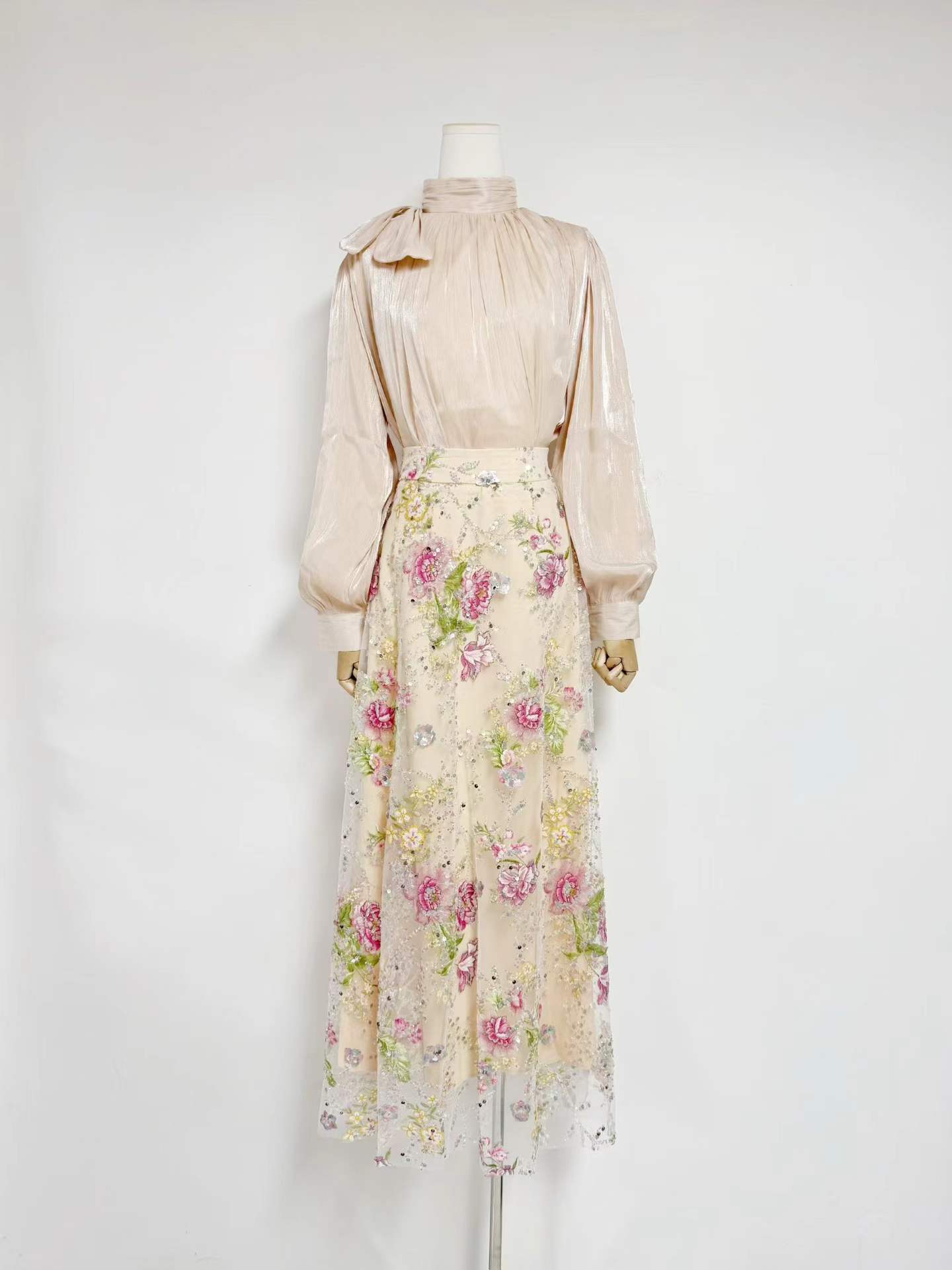 Conjunto Elegante e Chic VGH P - Formal Wear Women Us avaliação e preço